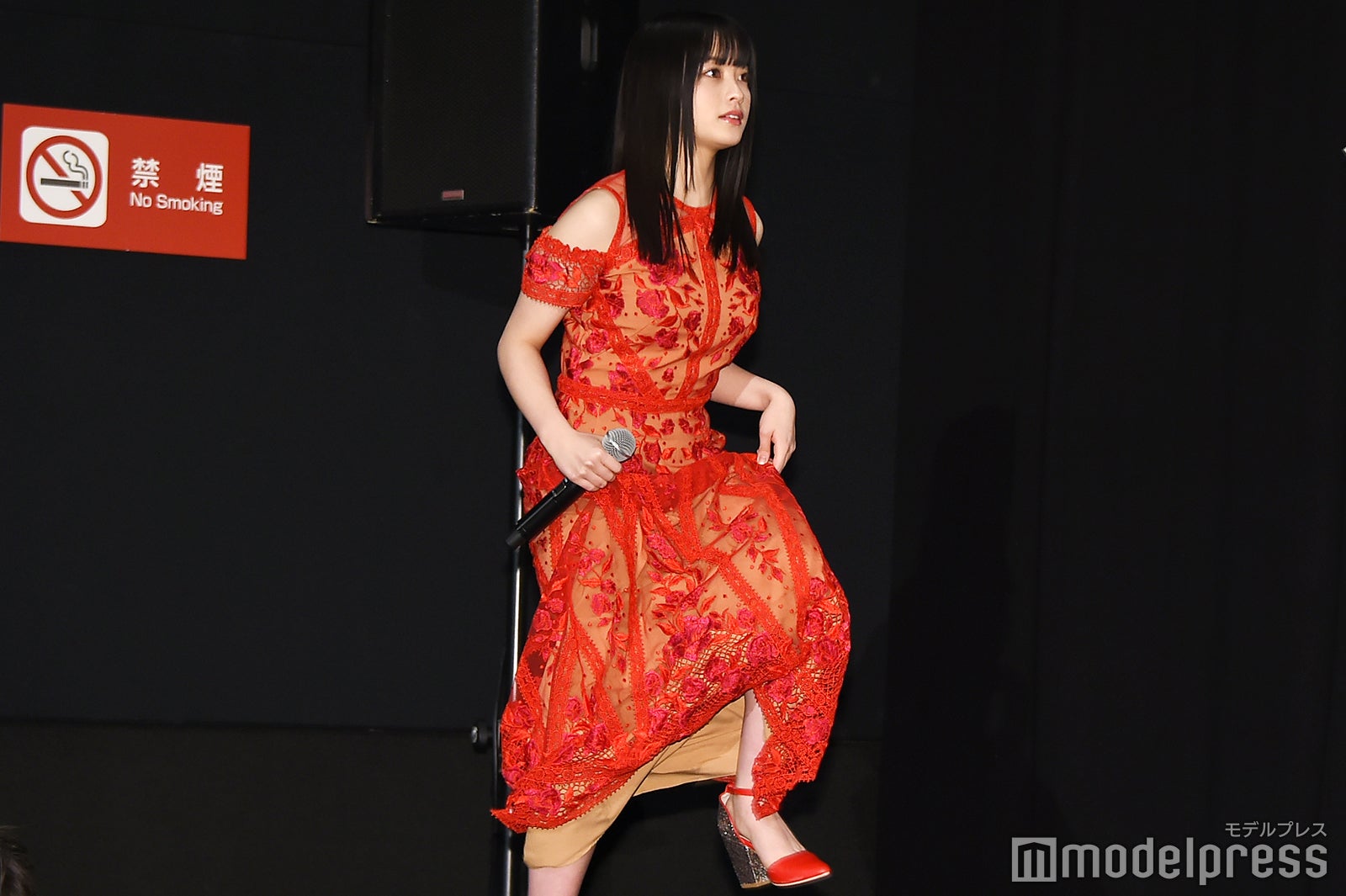 画像28/43) 山崎賢人・吉沢亮・橋本環奈らのファンサービスに 画像28/43) 山崎賢人・吉沢亮・橋本環奈らのファンサービスに