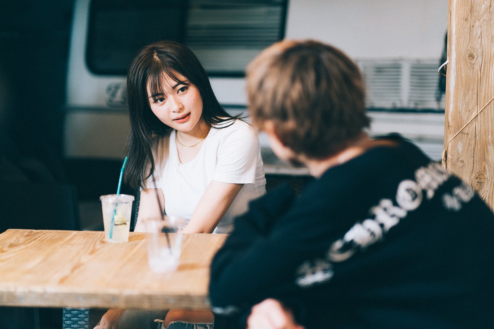 和内璃乃、YOSHIKI EZAKI「虹とオオカミには騙されない」第6話（C）AbemaTV, Inc.