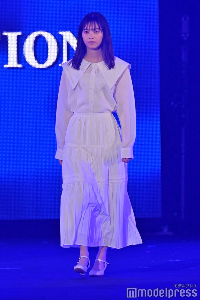 西野七瀬 純白ワンピースのクールオーラで圧倒 Tgc21a W モデルプレス 西野七瀬 純白ワンピースのクールオーラで圧倒 Tgc21a W モデルプレス