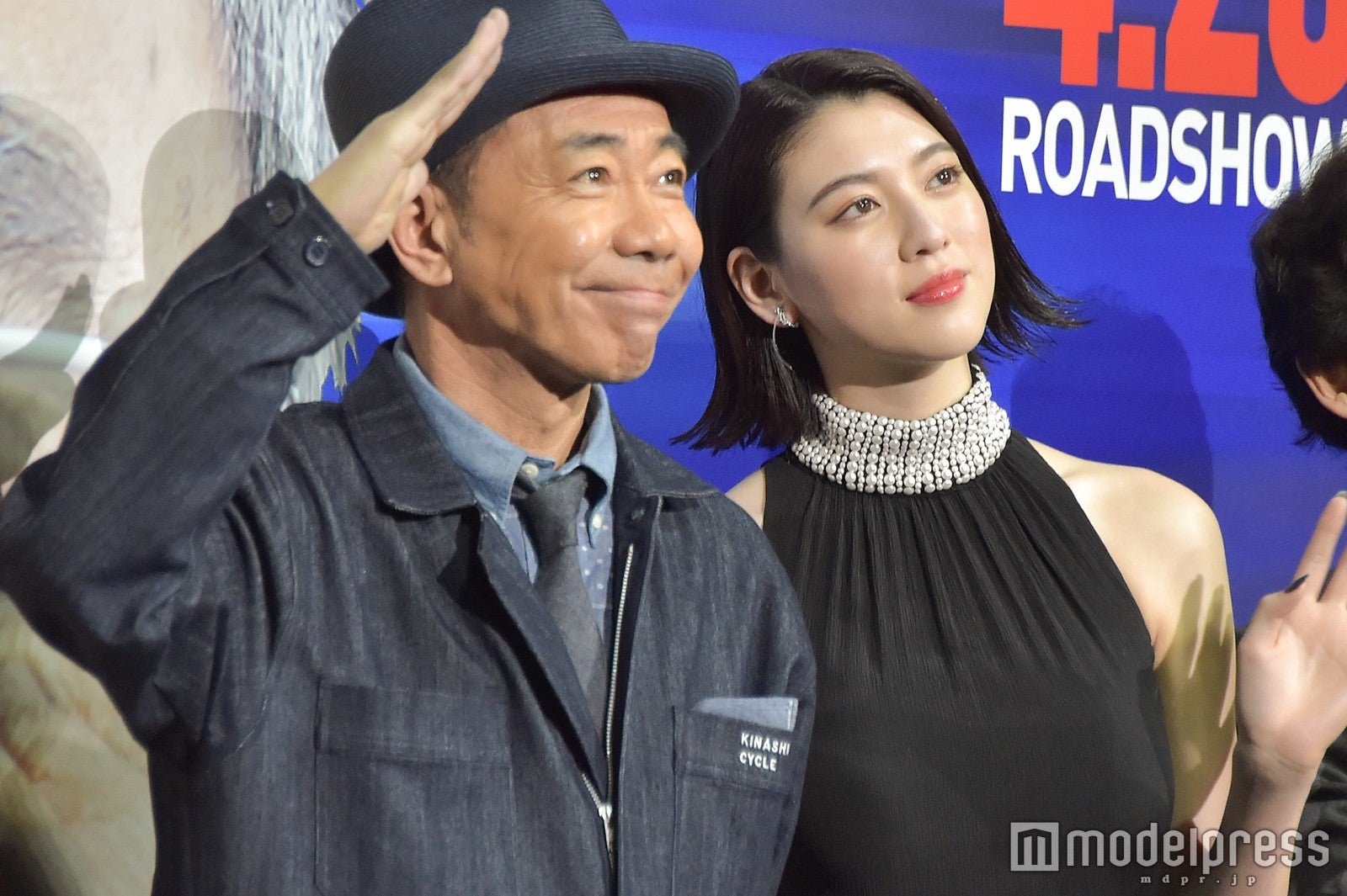 木梨憲武、三吉彩花 （C）モデルプレス