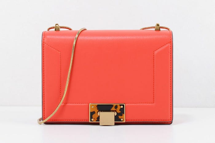 ボックススリングバッグ「CHARLES & KEITH」7,182円(税込)/画像提供:CHARLES & KEITH OFFICIAL ONLINE STORE