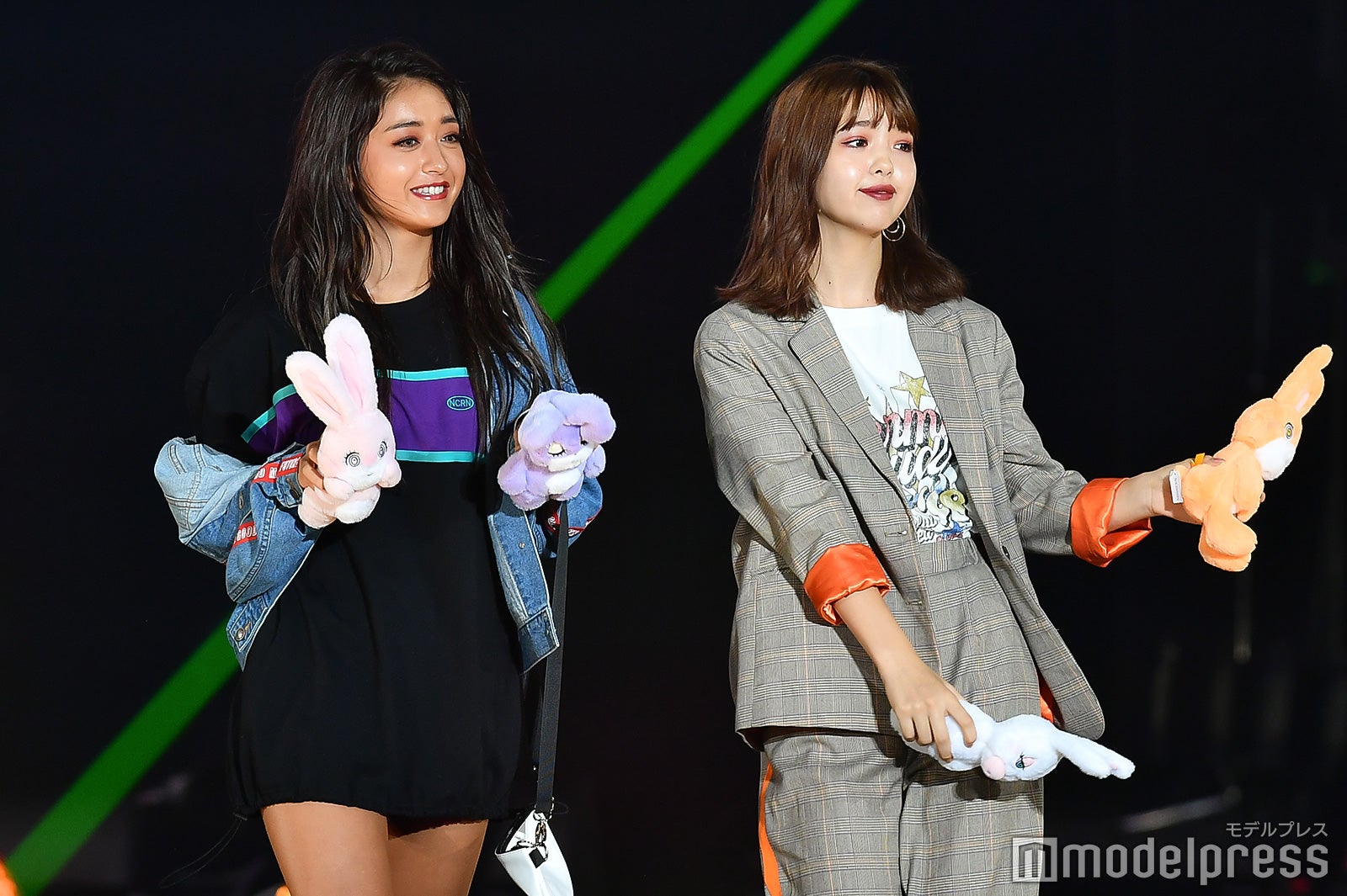 池田美優、藤田ニコル （C）モデルプレス