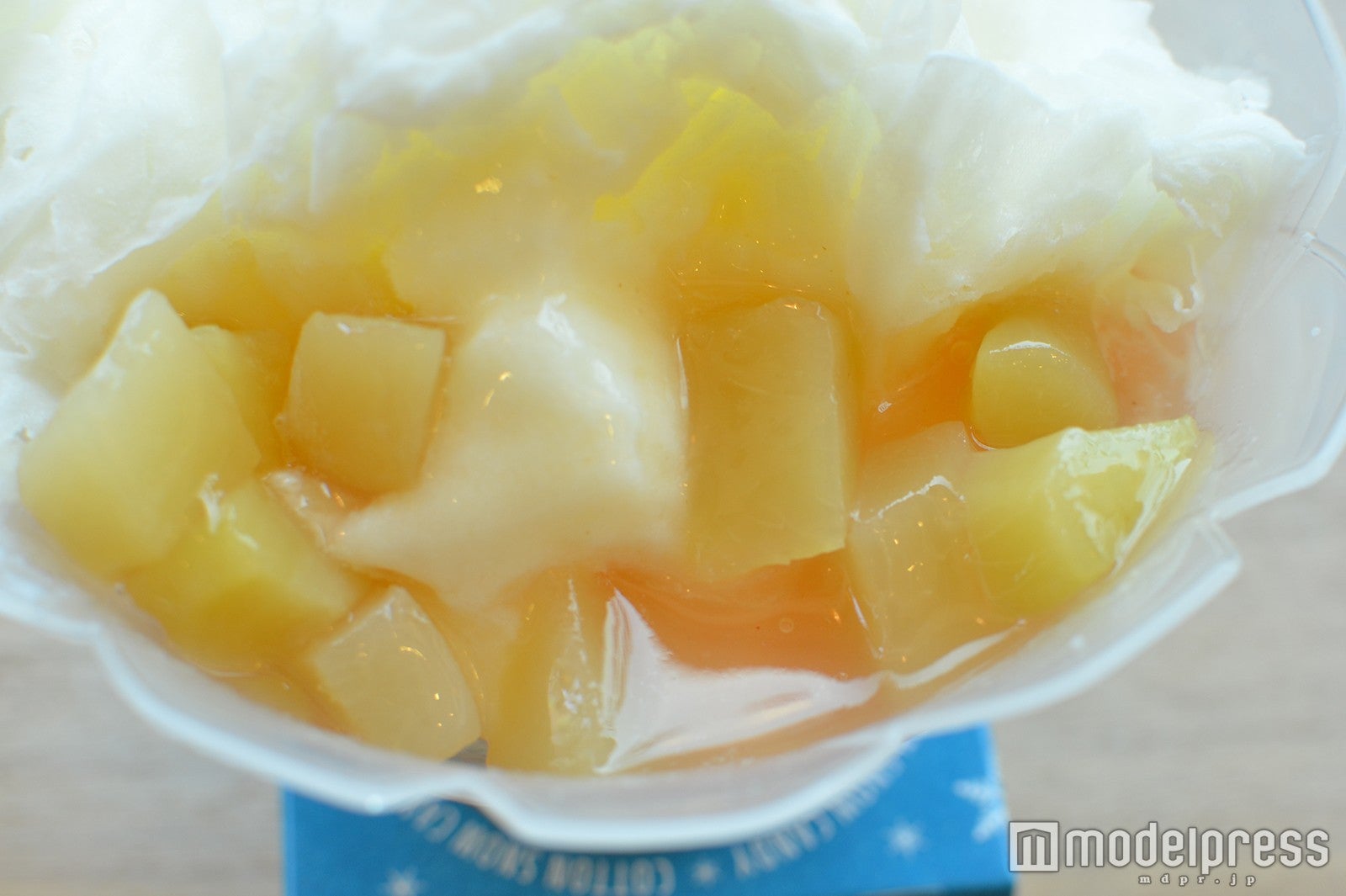 大きな白桃がゴロゴロ入っている！（C）モデルプレス