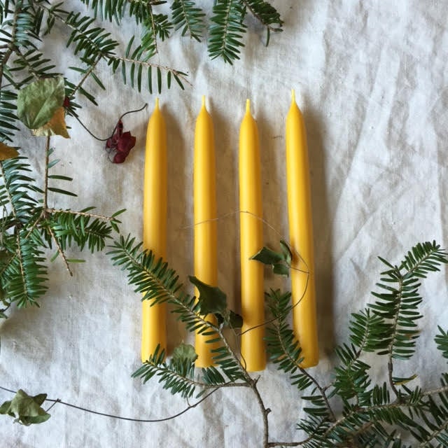 『ミツロウろうそく』創りワークショップ／画像提供：BREAD LAB