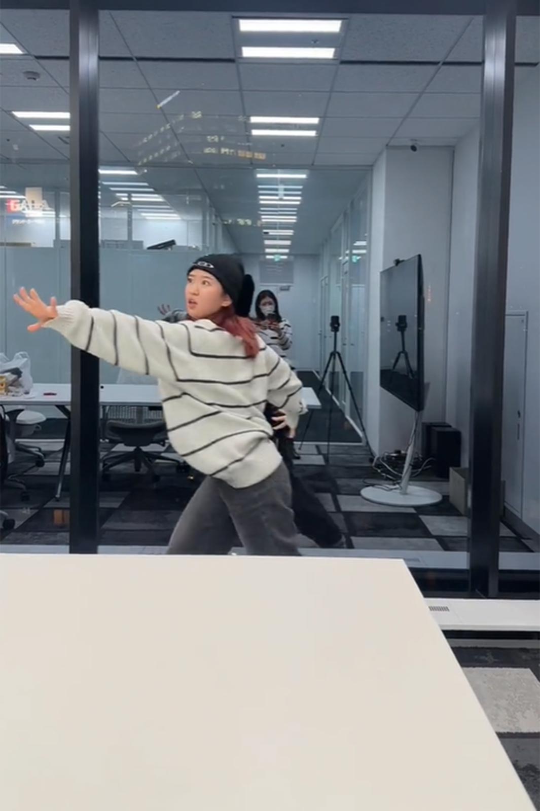 NICO公式TikTokより