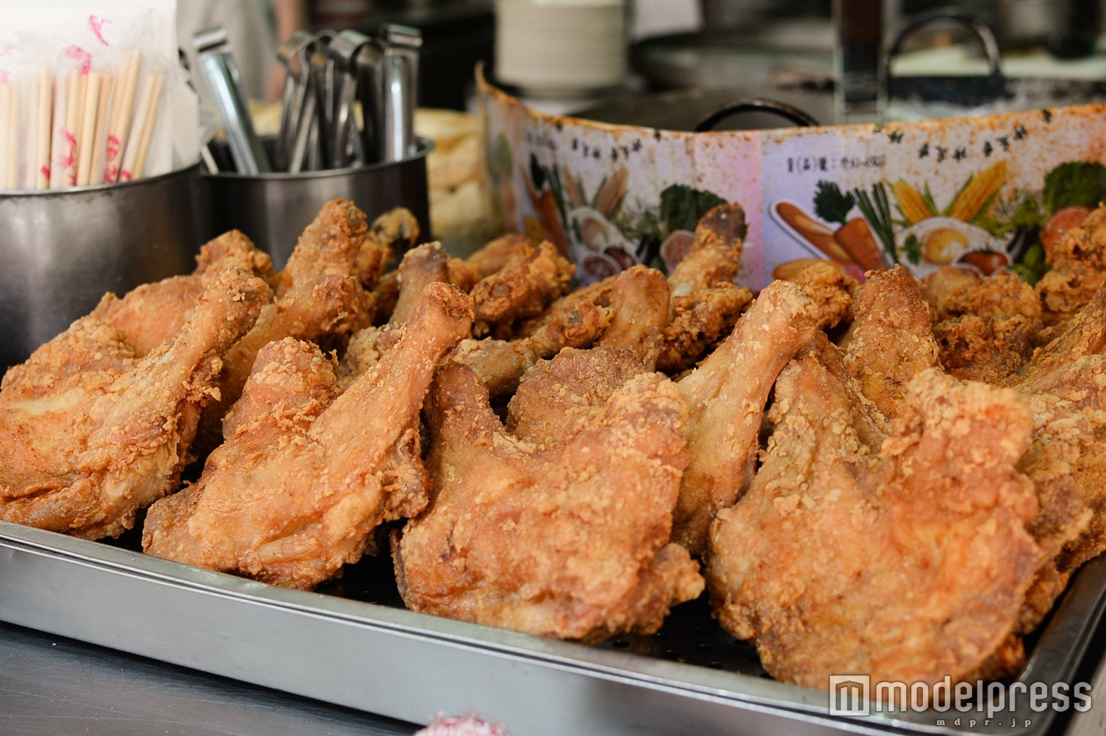 大きなフライドチキン（C)モデルプレス