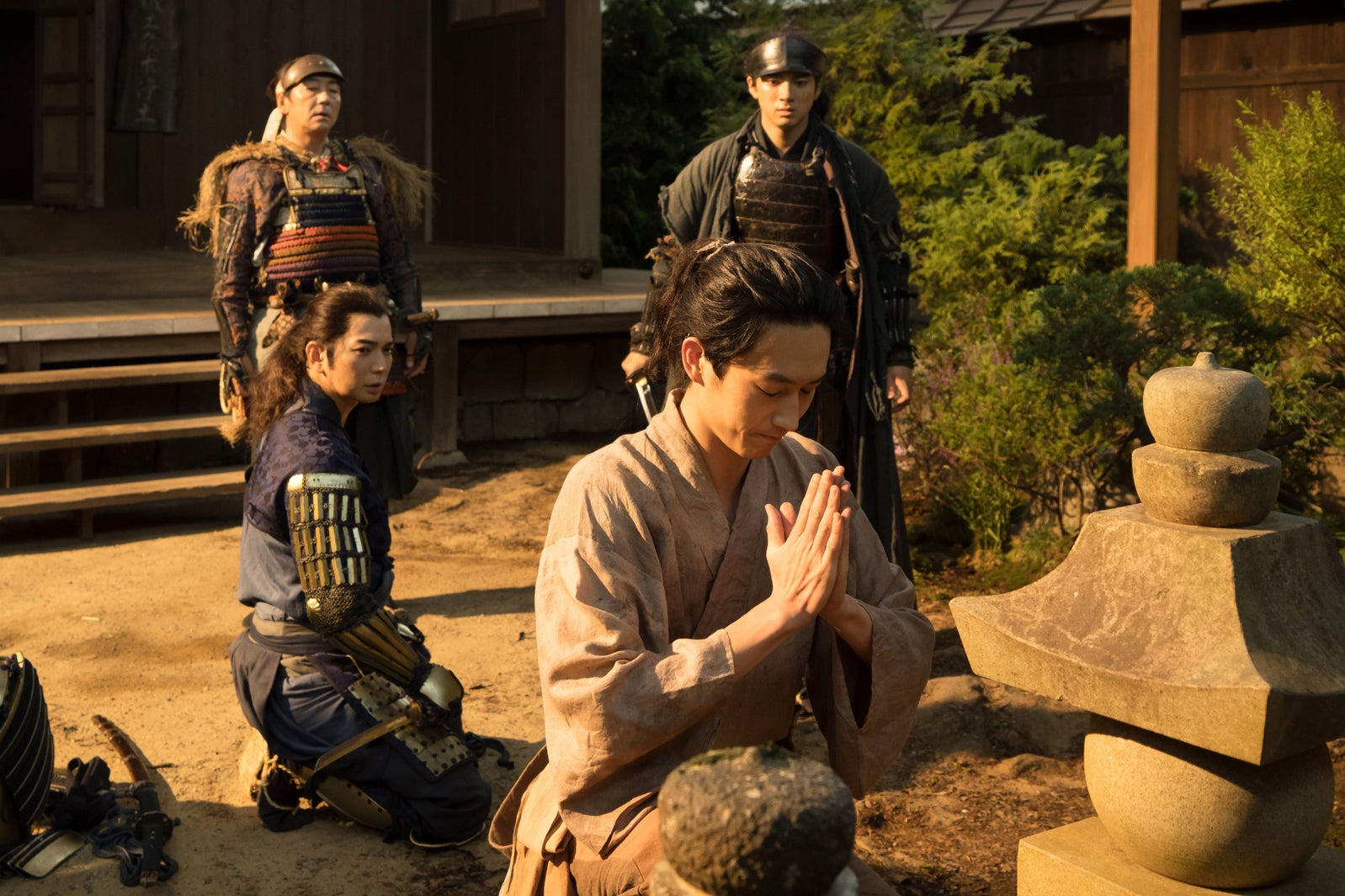 角田晃広、松本潤、山田裕貴、杉野遥亮（C）NHK