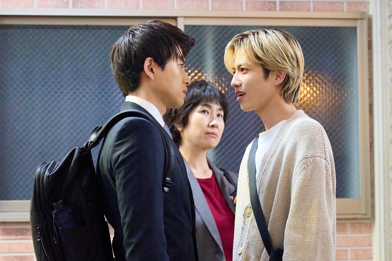 白洲迅、猫背椿、志尊淳「恋は闇」第3話（C）日本テレビ