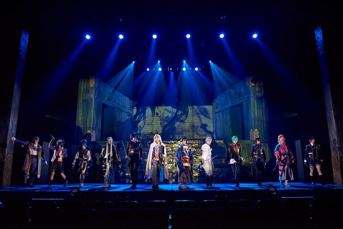 舞台『刀剣乱舞』虚伝 燃ゆる本能寺(再演)ゲネプロにて(C)舞台『刀剣乱舞』製作委員会