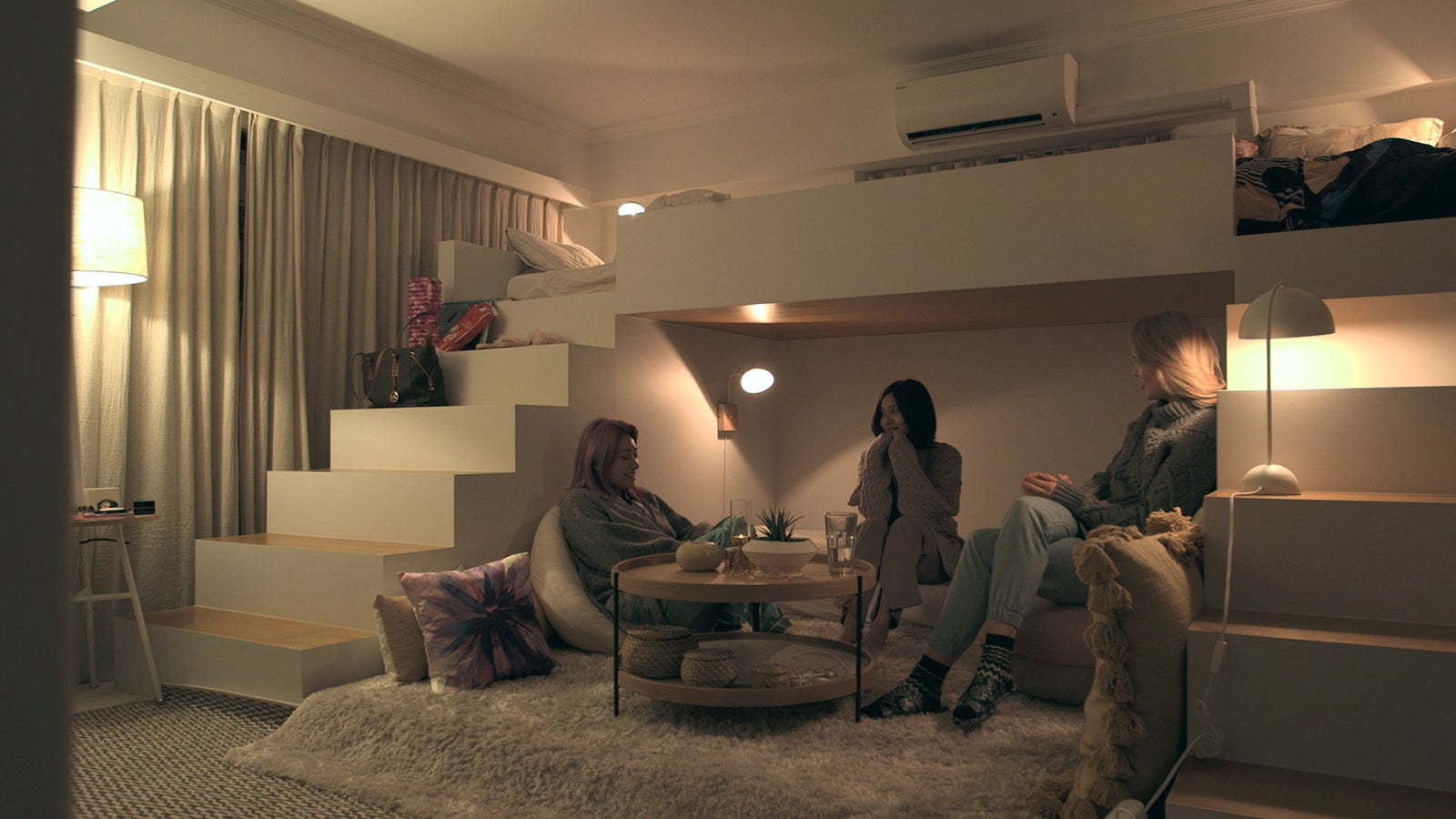 花、夢、ビビ「TERRACE HOUSE TOKYO 2019-2020」34th WEEK（C）フジテレビ／イースト・エンタテインメント