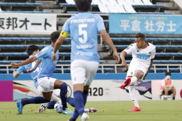 サッカーコラム J1札幌 鈴木武蔵はどこまで成長するか ほどよく 荒さ が消えた9年目のストライカー モデルプレス