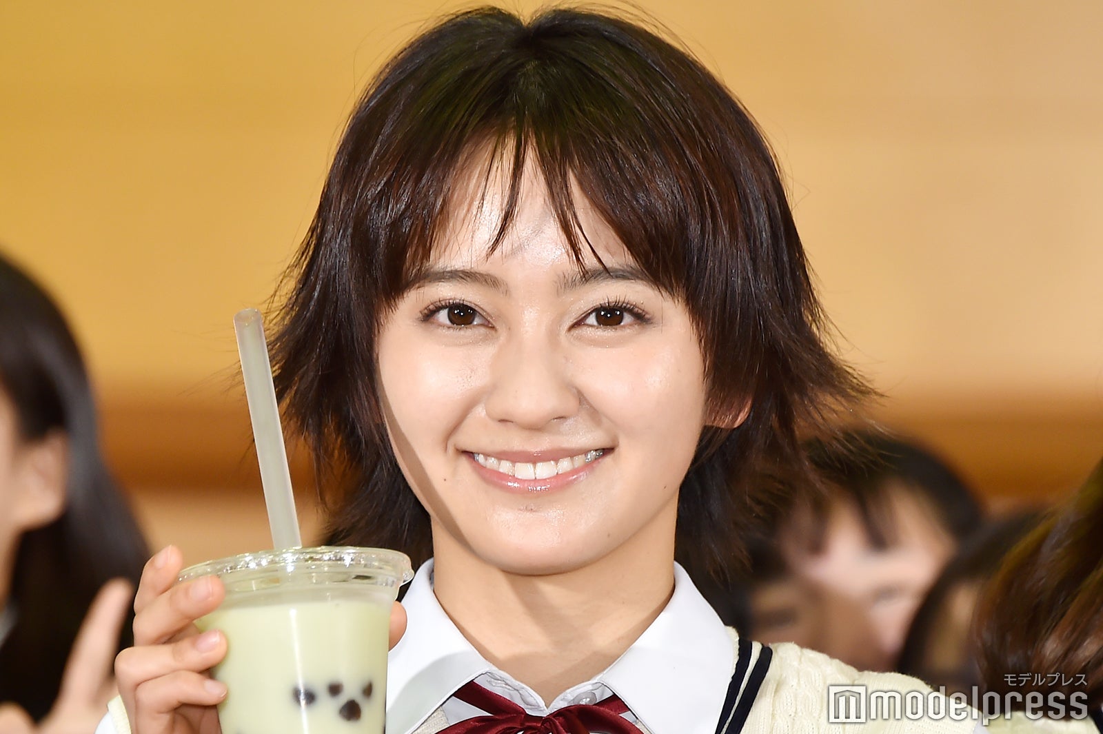 岡田結実「モテなかった」高校時代のエピソード披露 “モテ女子”に嫉妬？＜女子高生の無駄づかい＞