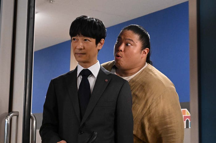 堺雅人、富栄ドラム「VIVANT」第6話より(C)TBS