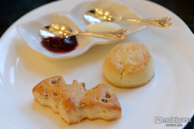 「“ディズニー・ハロウィーン”アフタヌーンティーセット」