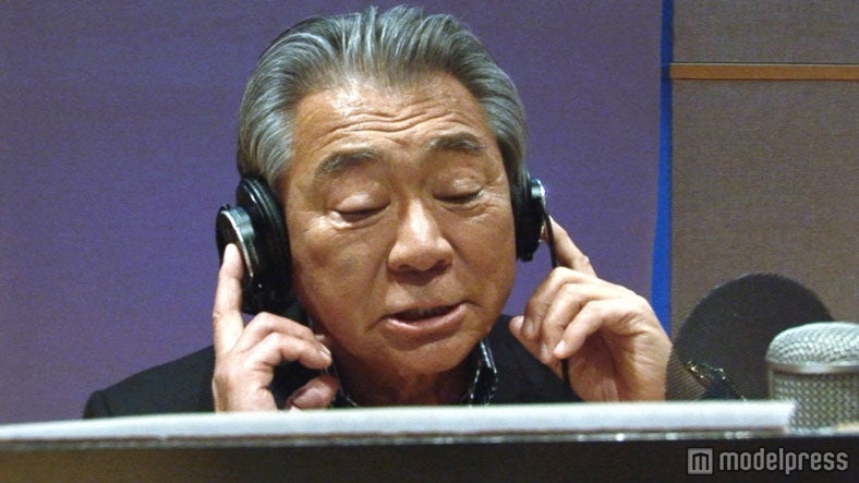 レコーディングに臨むみのもんた