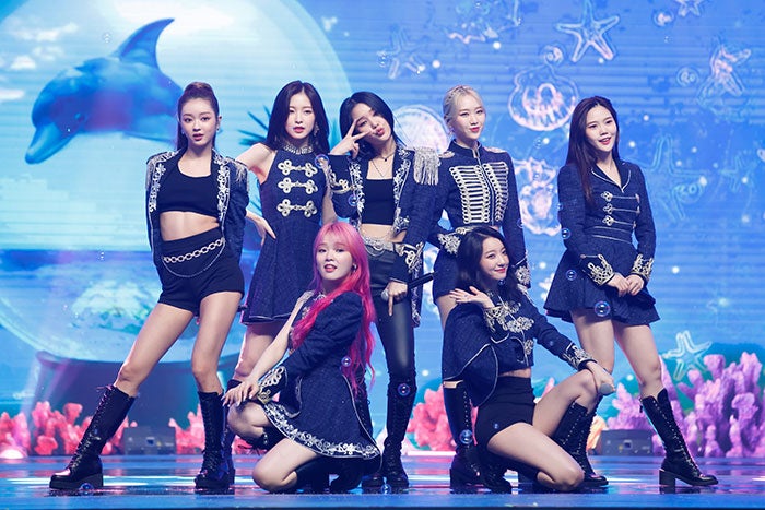 Akb48グループ 歌唱力決定戦ファイナリスト9名が ゴスペラーズ 黒沢薫プロデュースの新曲 はじまりの唄 を初披露 モデルプレス