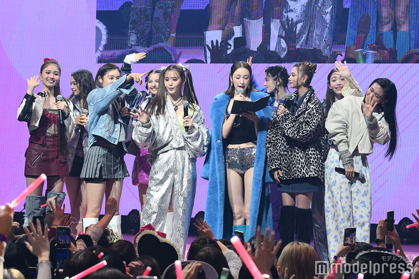 藤田ニコル、藤井サチら（C）モデルプレス