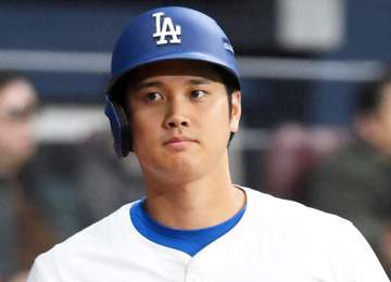 大谷翔平に代打で本拠地騒然 7回で9点ビハインドで疲労軽減か 第4打席で代打・エドマン 