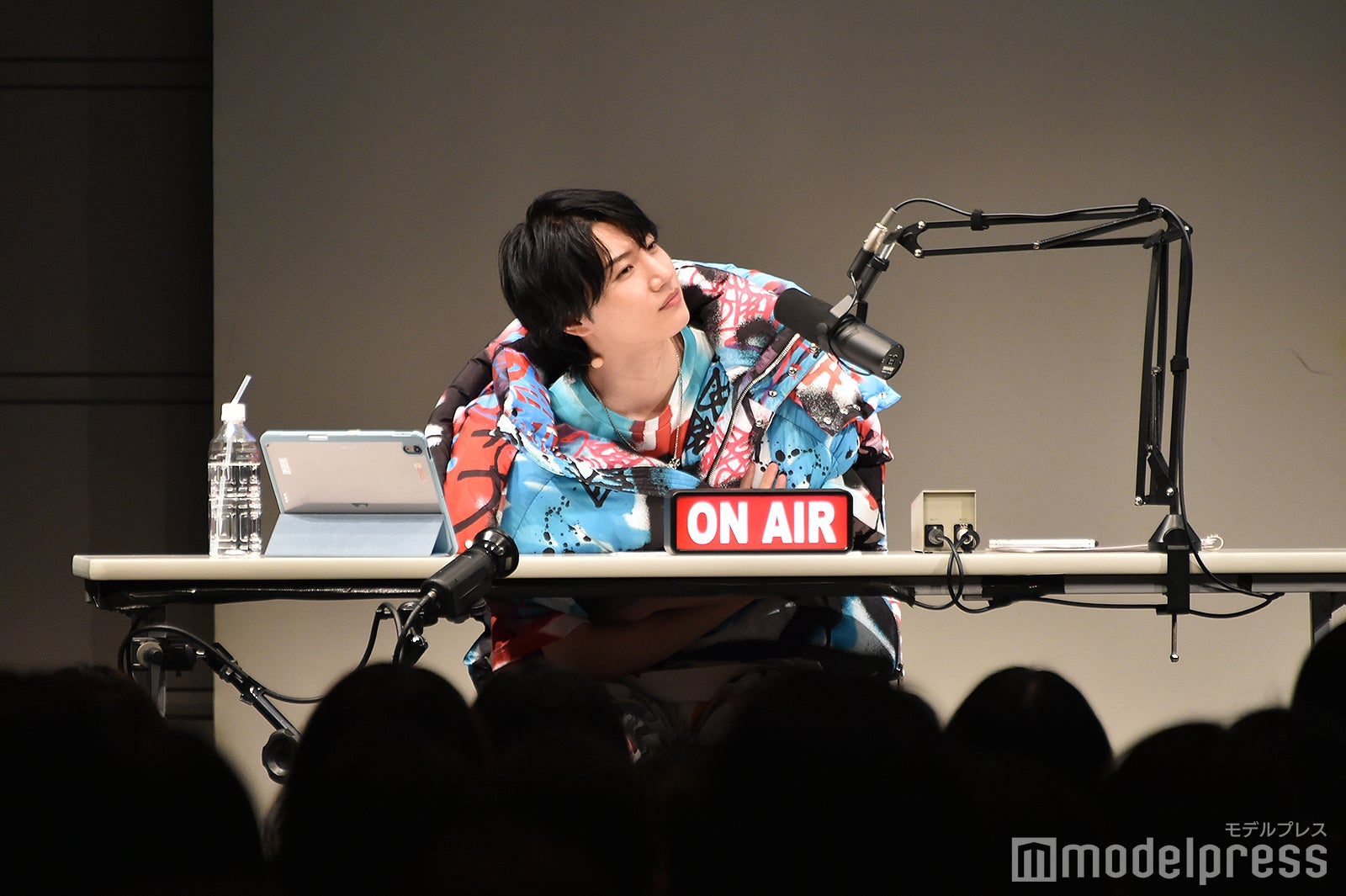 「もしも架空のキャラクターを現実世界に送るなら誰がいいか」を長尺で話す桜田通（C）モデルプレス