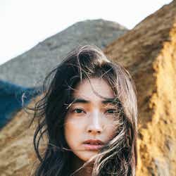 モデルプレス - 【注目の人物】ブレイク候補の“太眉美女”仁村紗和とは 話題作出演が相次ぐ期待の女優