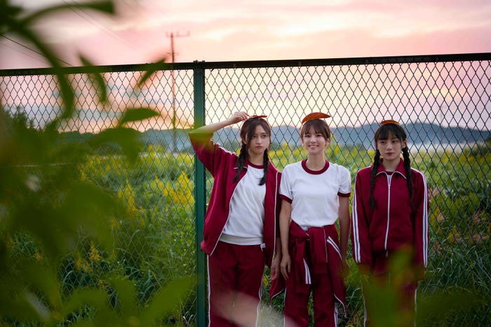 乃木坂46 5期生写真集より/撮影:⽥中瞳