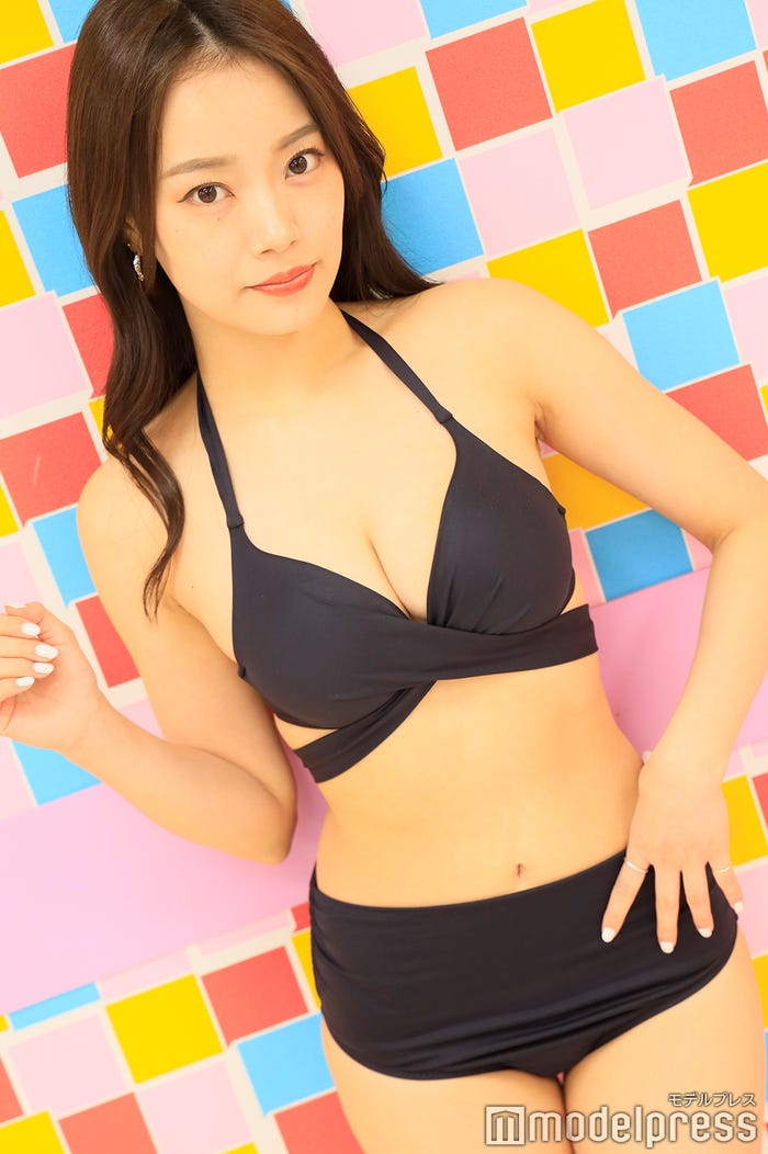 青科まき/16200円/水着提供 :PEAK&PINE(C)モデルプレス