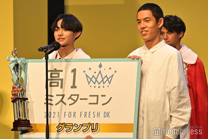(C)モデルプレス