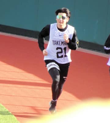 巨人・ドラ1竹丸 23日3度目ブルペン「ケガしないように」新人合同自主トレ最終クール突入