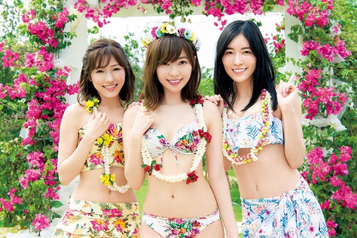(左から)渡辺麻友、指原莉乃、松井珠理奈(C)Takeo Dec. HIROKAZU LUCKMAN 佐藤佑一/週刊プレイボーイ