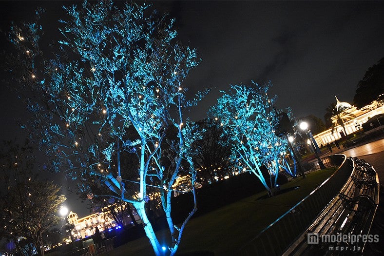 「アナとエルサのフローズンファンタジー」