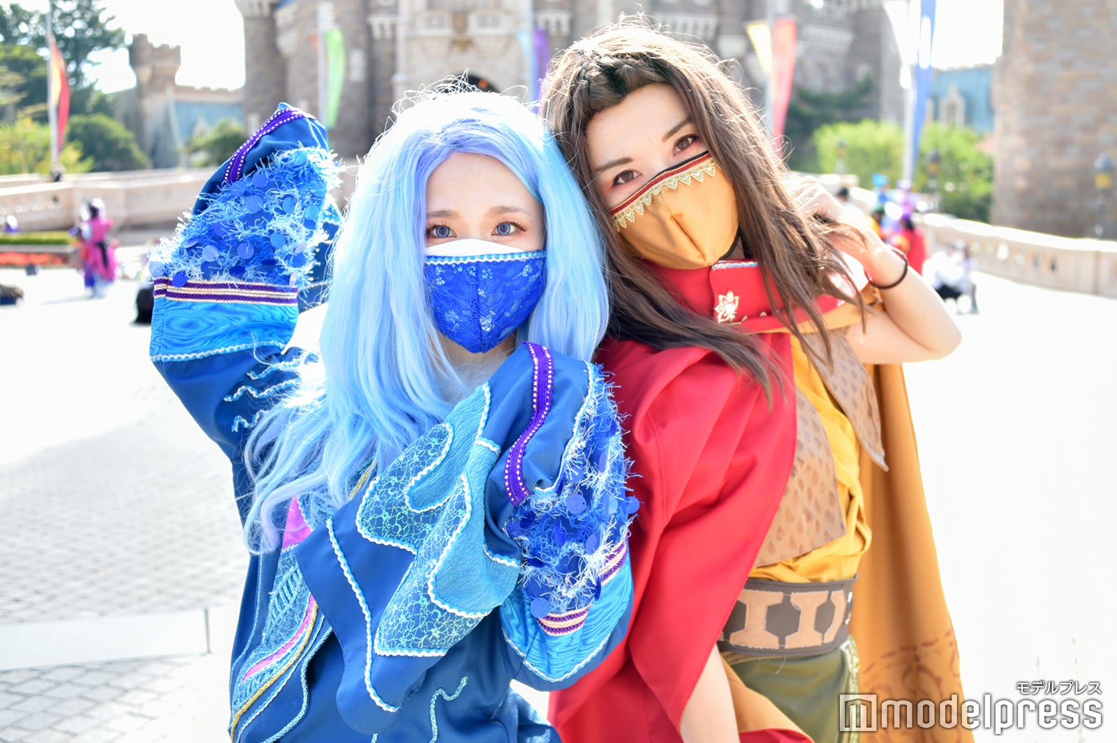 映画『ラーヤと龍の王国』のシスー（座苦さん）、ラーヤ（ゆずこさん）（C）モデルプレス（C）Disney