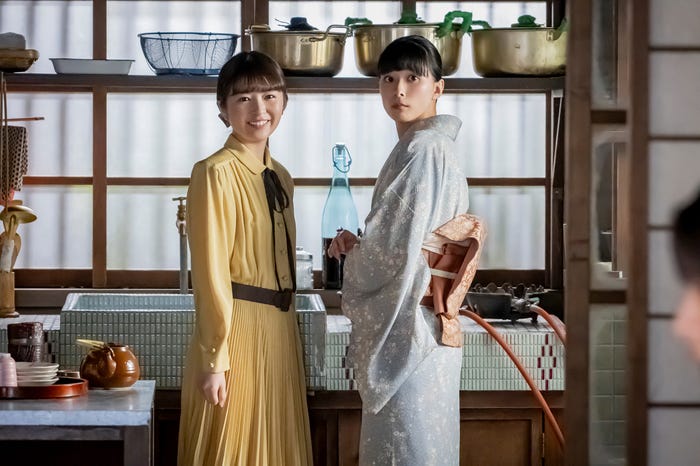 小川彩、芳根京子「波うららかに、めおと日和」第4話(C)フジテレビ