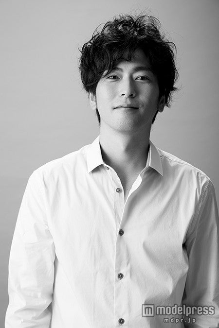 スピンオフ前編に山村信吾役で出演する須賀貴匡