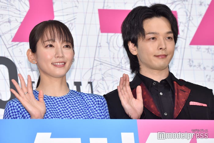 吉岡里帆、中村倫也(C)モデルプレス