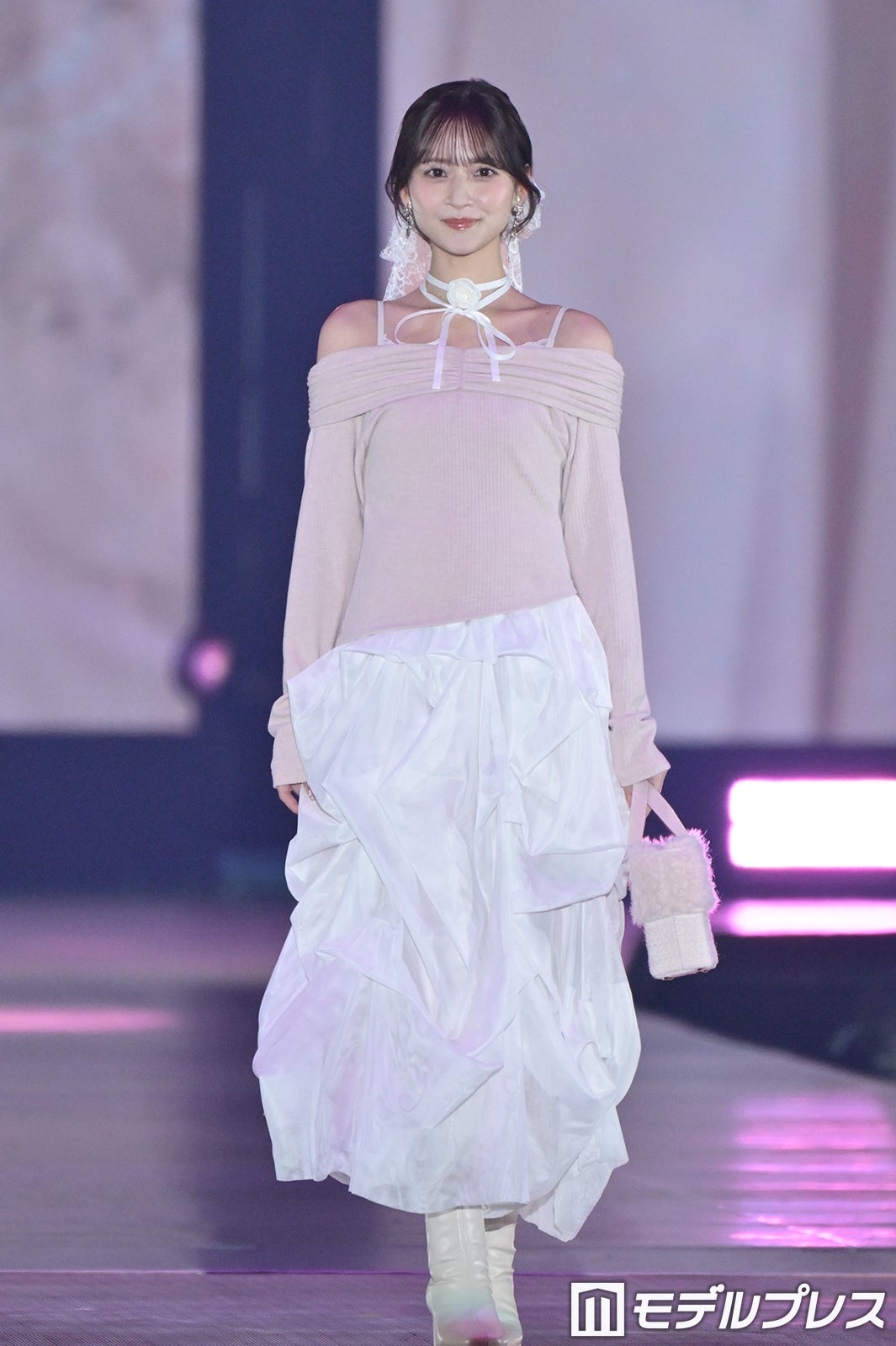 （C）モデルプレス
