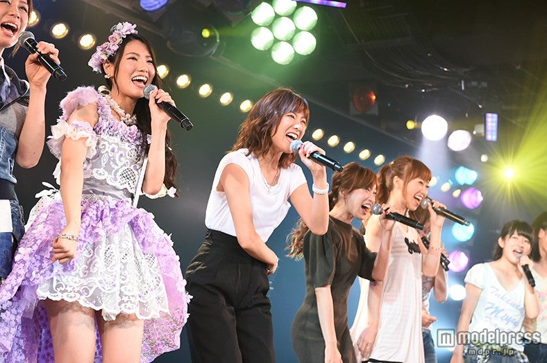 ステージの様子（C）AKS