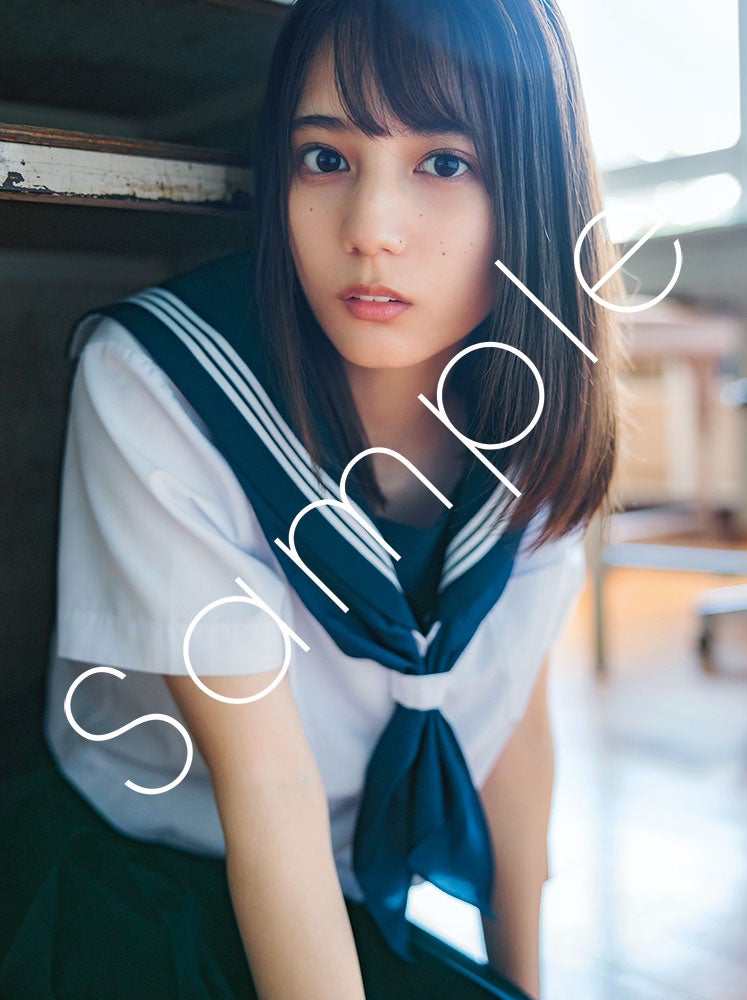 小坂菜緒カード1／撮影：藤原宏（提供写真）