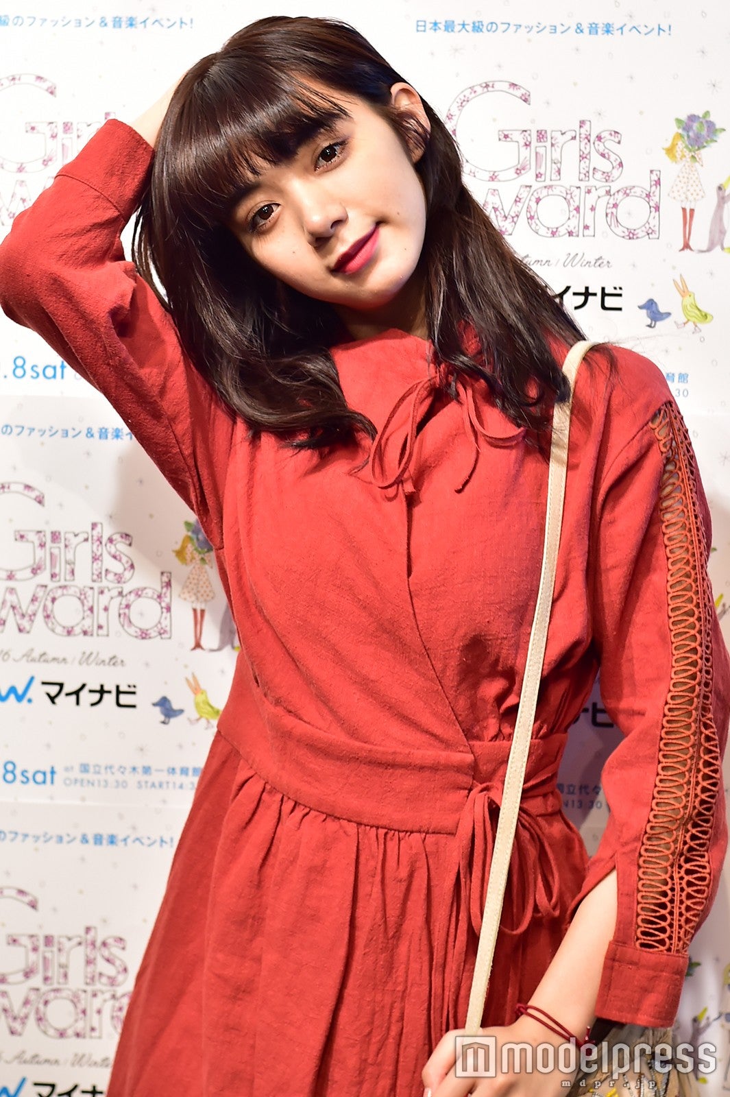 池田エライザ 秋のリアル私服公開 ちょいボヘミアン が秋っぽい Girlsaward フィッティングに潜入 モデルプレス