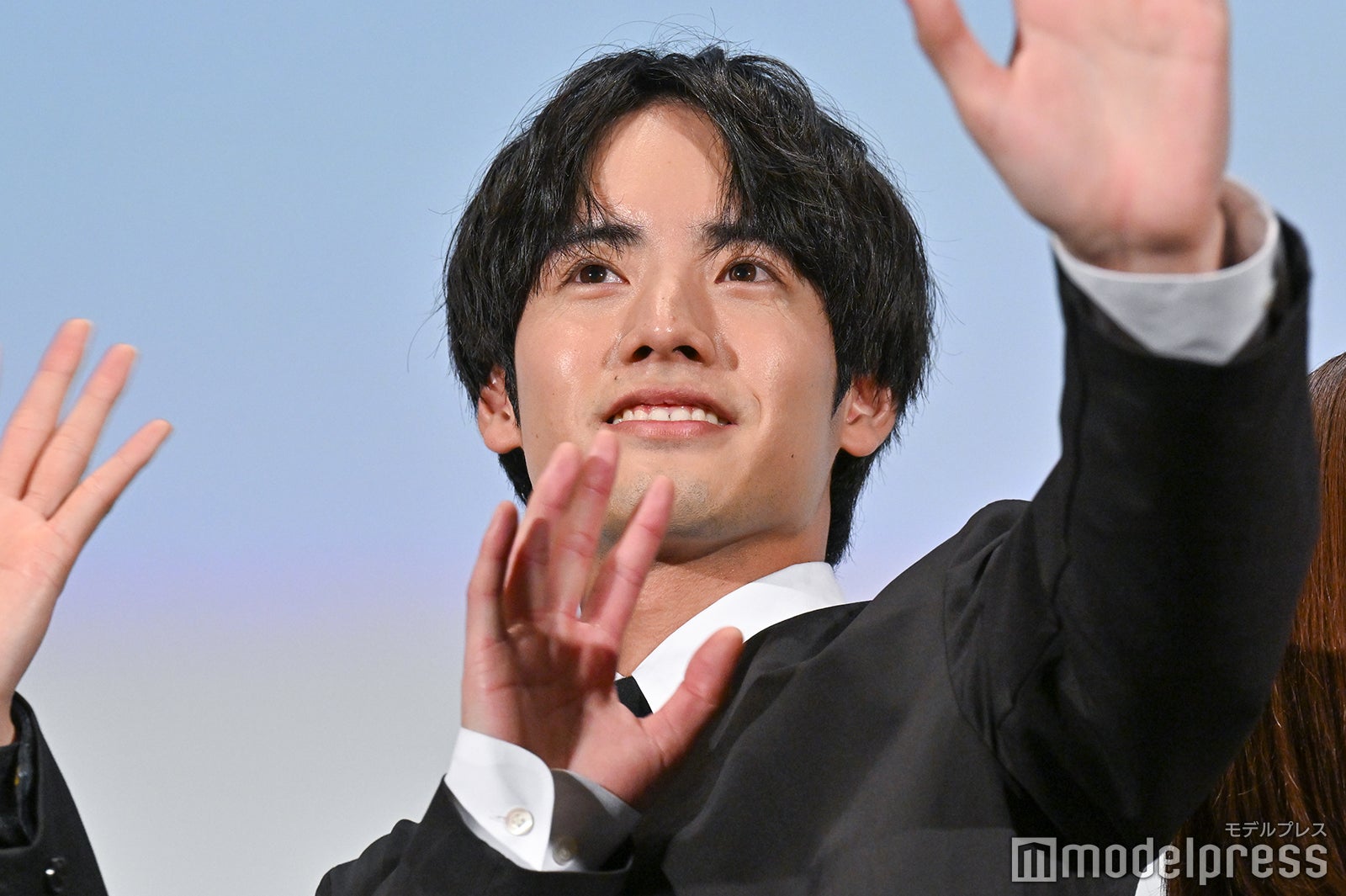 ウォーミングアップツアー　福岡限定パーカー　赤楚衛二　坂口健太郎 坂口健太郎 赤楚衛二 パーカー トライストーン