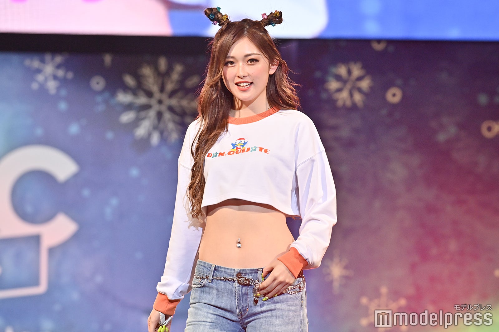 ゆうちゃみ、へそピアスキラリ 美ウエスト&くびれ見せコーデに釘付け<TGC teen 2021 Winter>