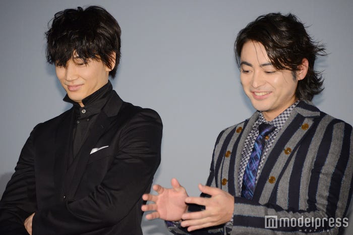 映画「ウシジマくん ザ・ファイナル」の初日舞台あいさつに登場した綾野剛、山田孝之 (C)モデルプレス