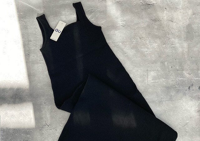 GU　リブニットワンピース　ブラック