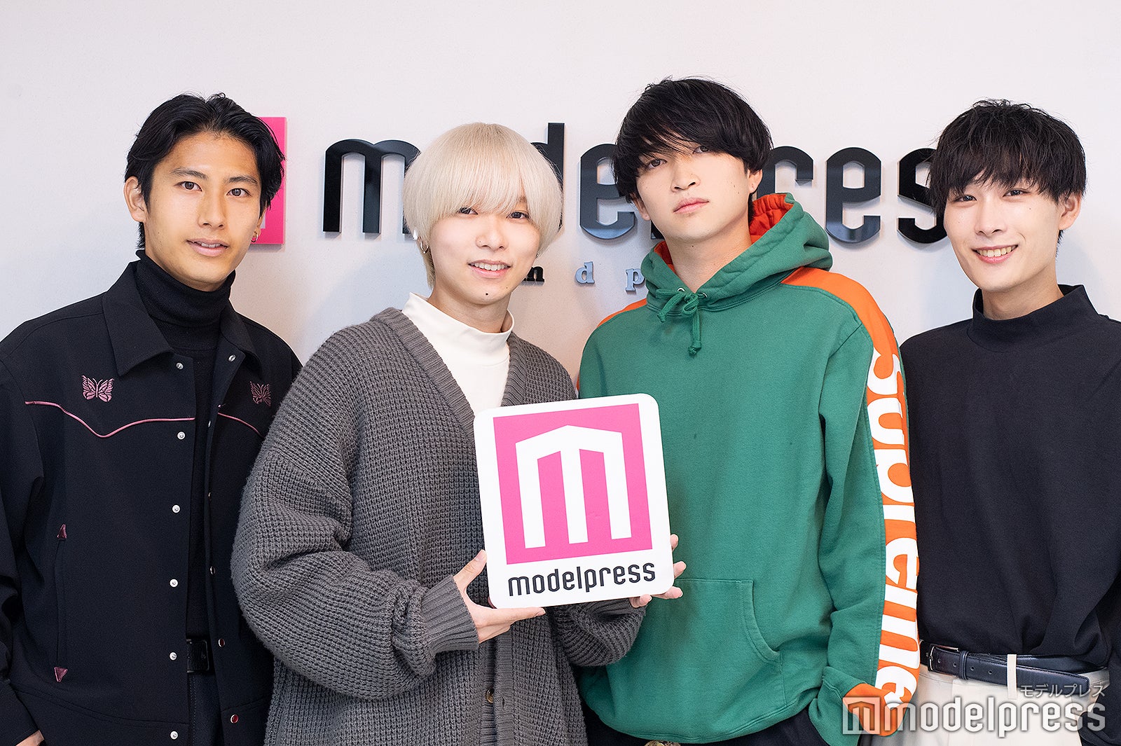 「日本大学商学部Mr. Contest 2021」ファイナリスト／左から藤田康佑さん、池澤拓真さん、長野武蔵さん、浜中泰果さん（C）モデルプレス
