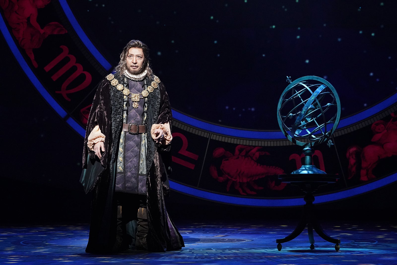 石川禅「レイディ・ベス」提供：東宝演劇部