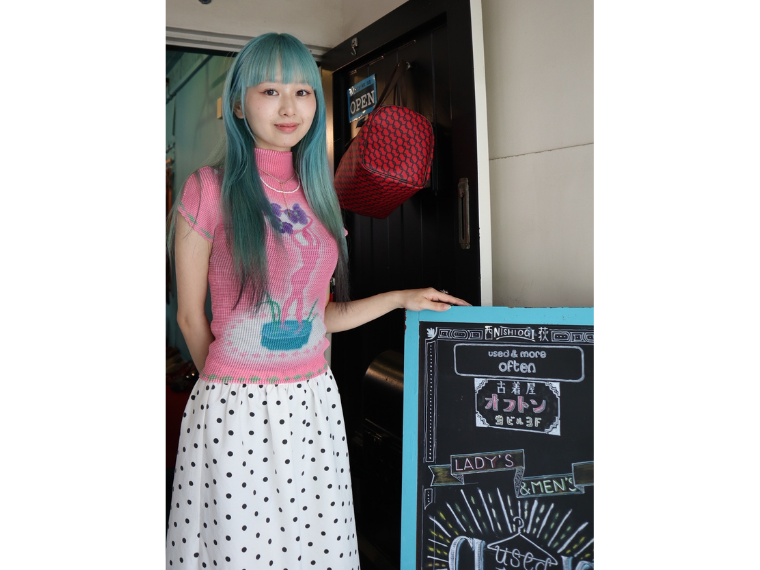 コーディネート動画が人気のにょっきさん、叔母の古着店を継承 「古着の魅力もっと届けたい」