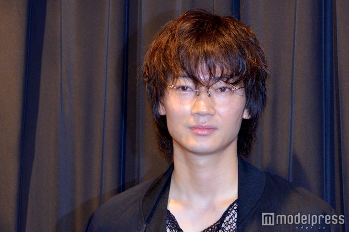 綾野剛 (C)モデルプレス