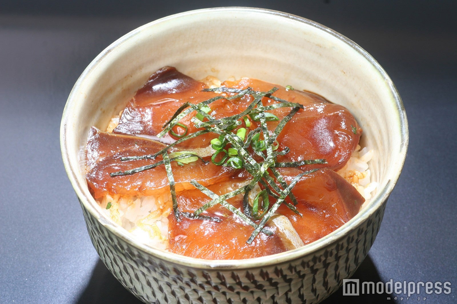 寒ブリ漬け丼（熱めし丼）／画像提供：東京ドーム