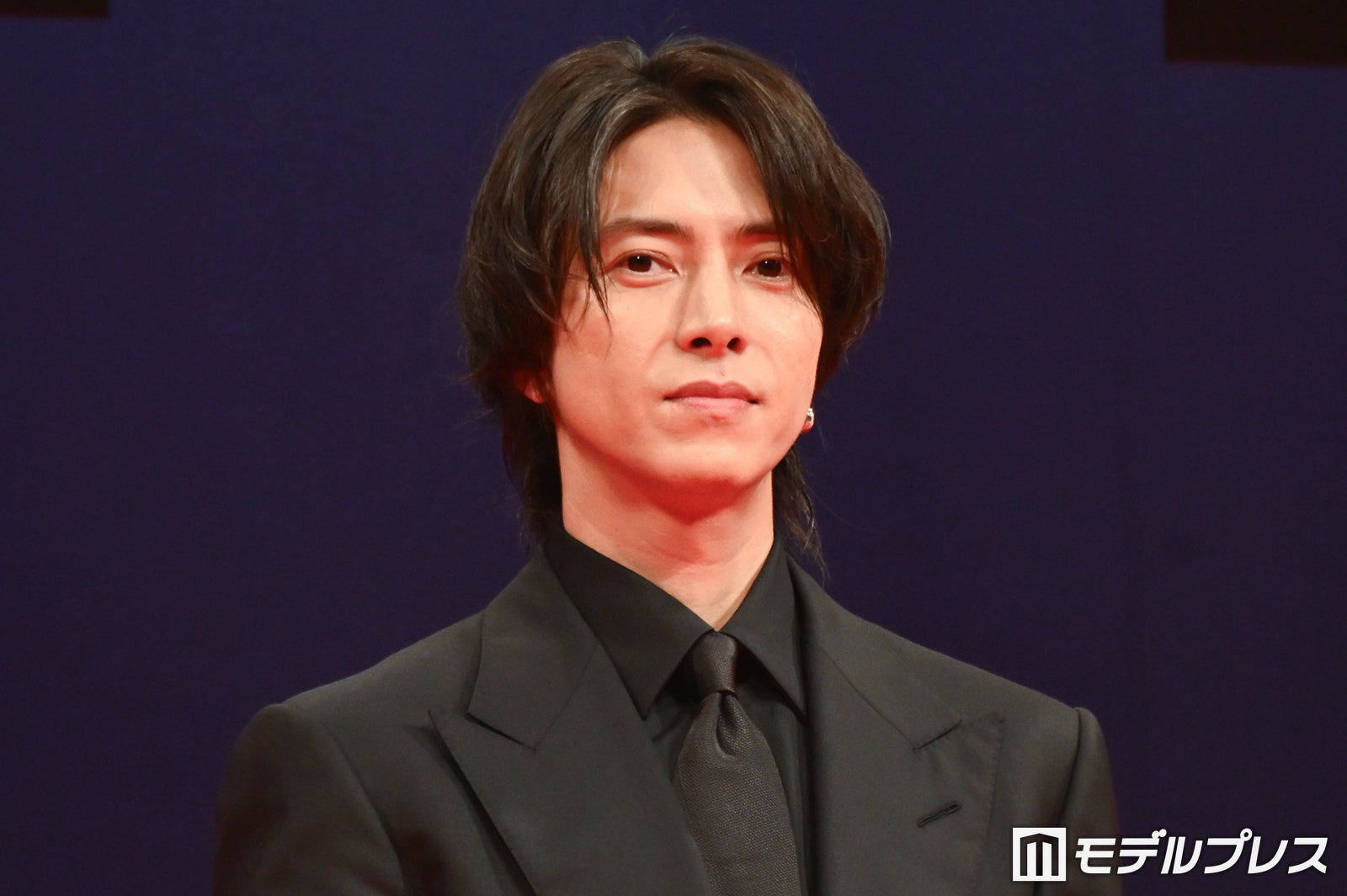 山下智久・福原遥・市原隼人ら「正直不動産」キャストが豪華集結 客席から登場で歓声沸く