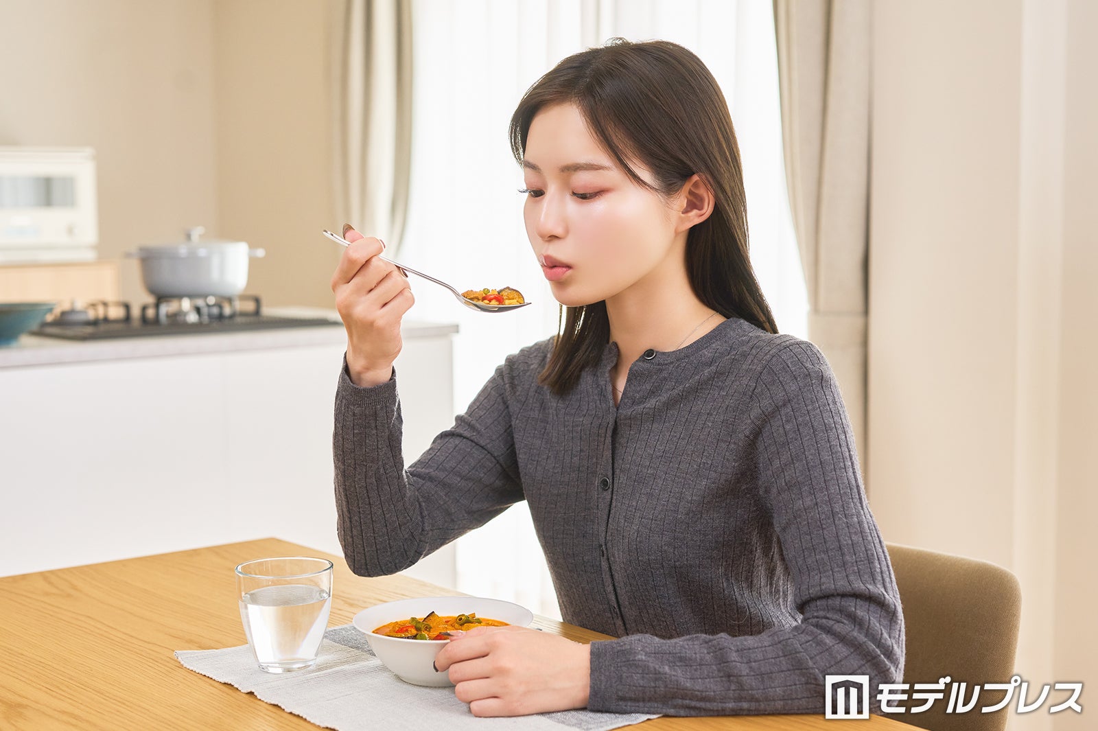 山崎江莉（C）モデルプレス