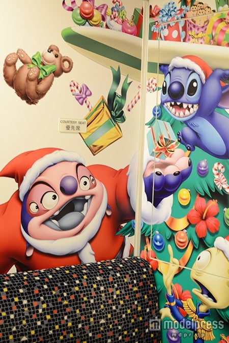 画像24/24) ディズニーリゾートライン、4つの駅がクリスマス仕様